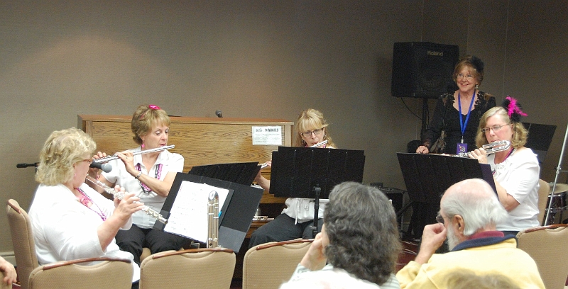 rc12_5979.jpg - The Flutecakes