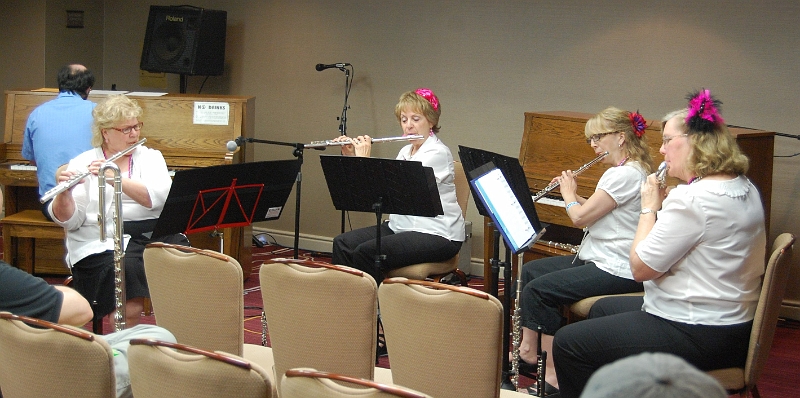 rc12_5983.jpg - The Flutecakes